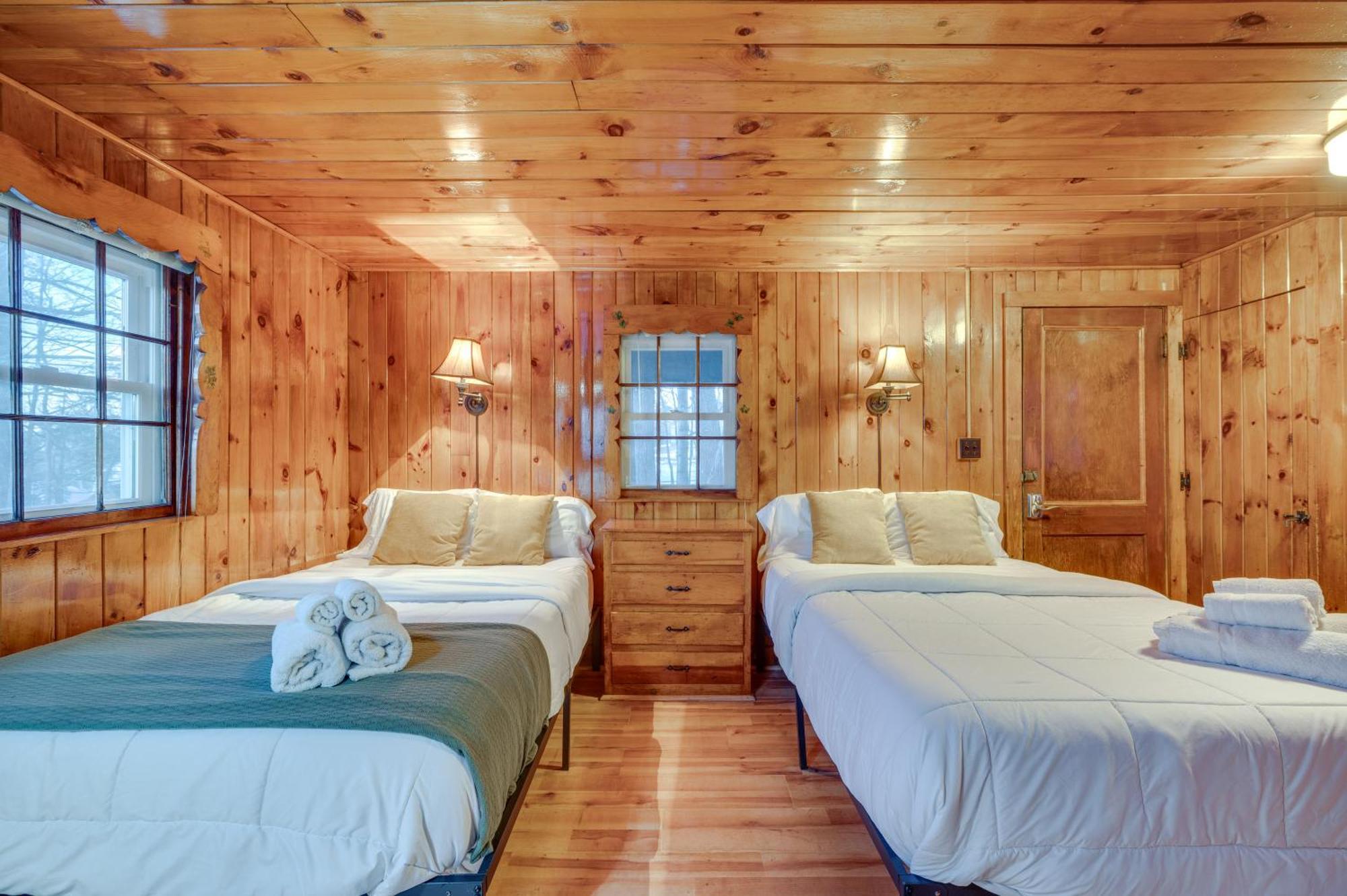 Ferienwohnung Cozy Laconia Studio With Pool Access - 2 Mi To Lake! Exterior foto